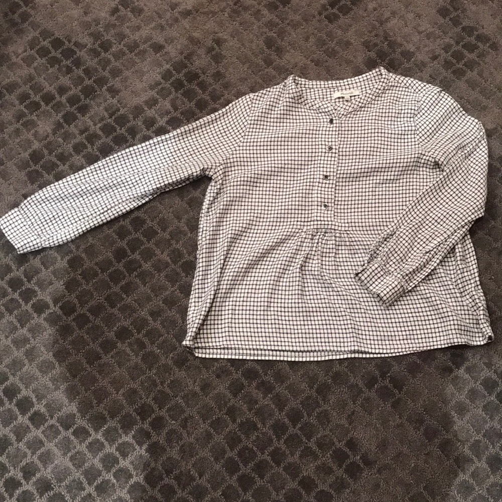 Black and white plaid top